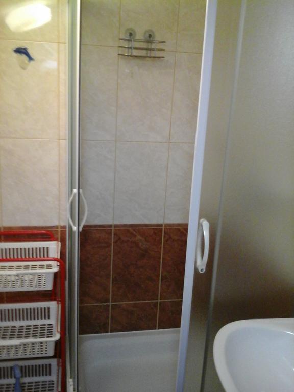 Cosmic Gate Apartments (Adults Only) โนวาลยา ภายนอก รูปภาพ